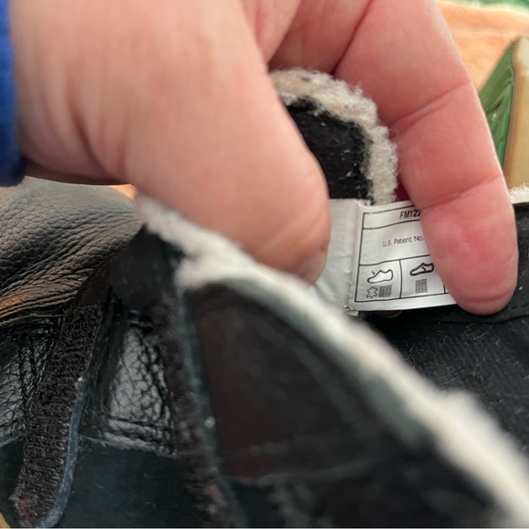 VGUC UGG runners - Picture 2 of 7